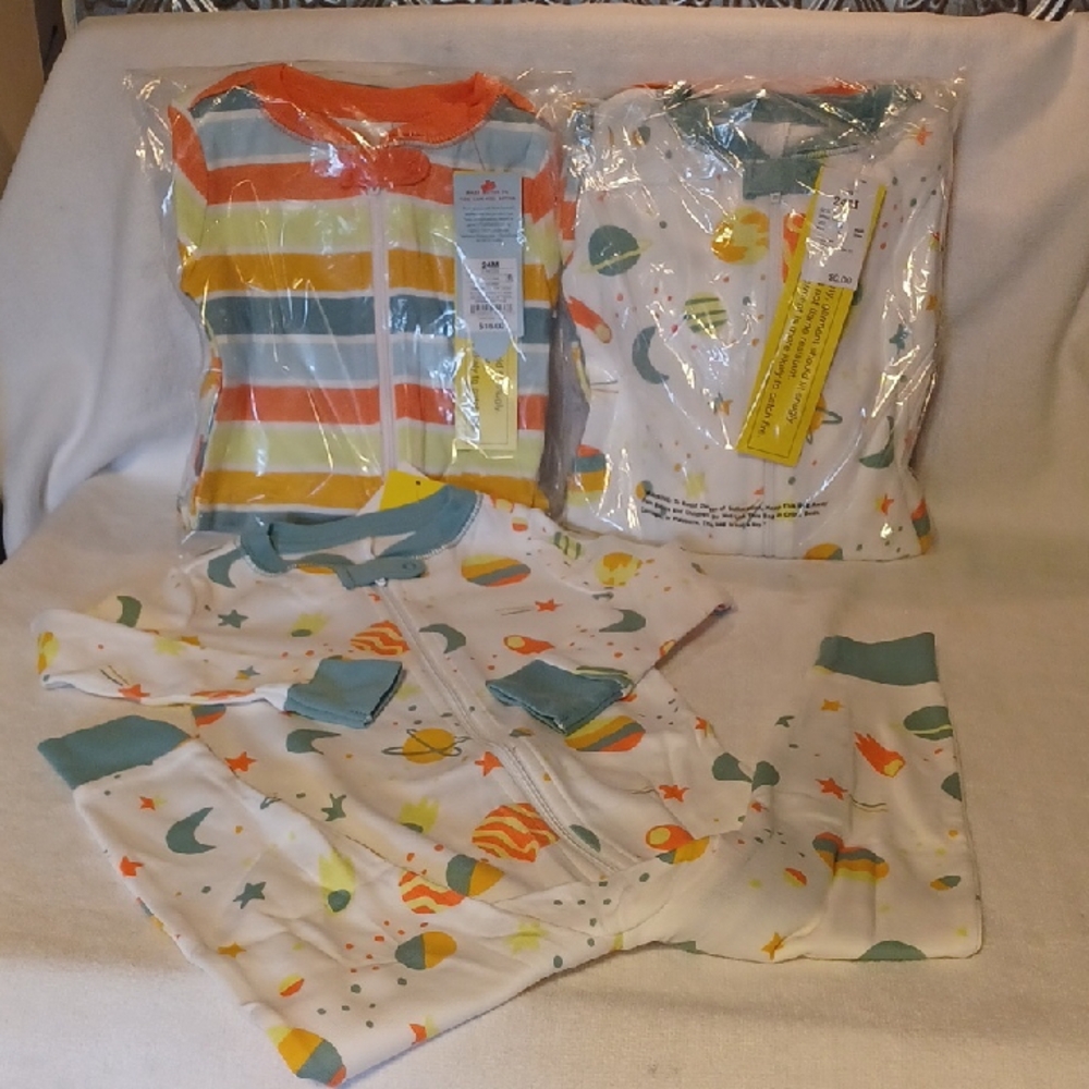 Cat & Jack Multicolor Striped and Space Pajama Set 4 One Peice PJ's 24 Month